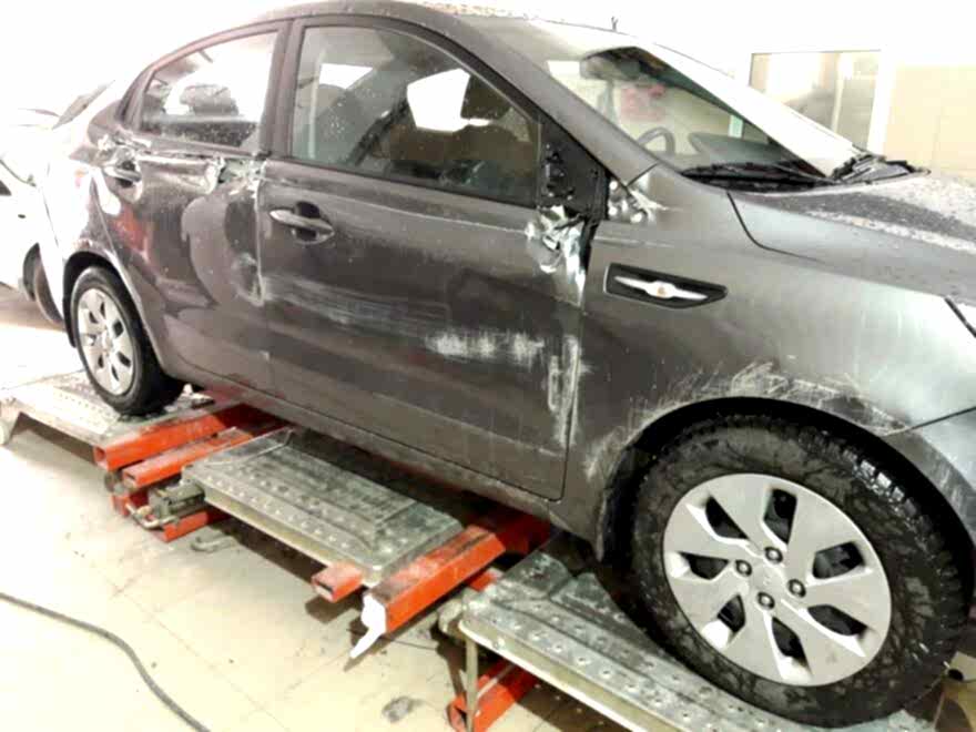 Kia Rio фото процесс восстановления геометрии