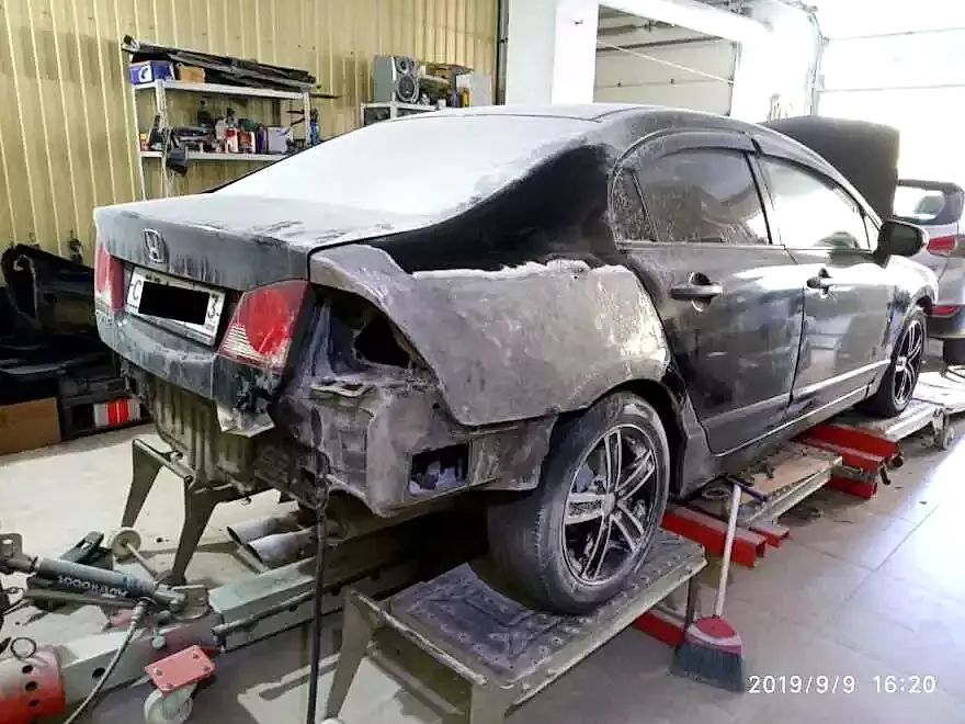 Honda Civic фото до ремонта