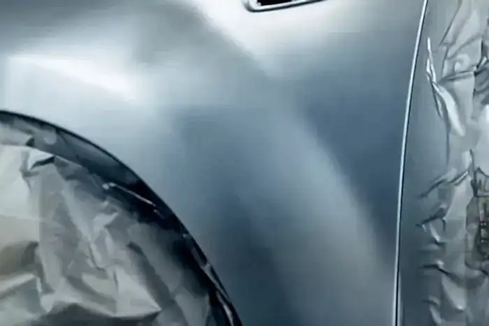 Фото результата точечной покраски повреждений крыла